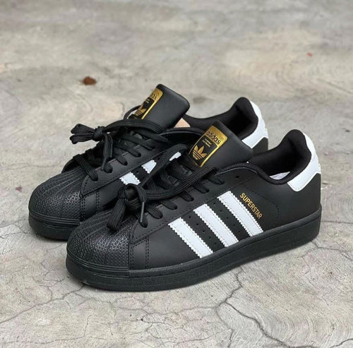 Adidas Superstar