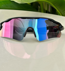 Visão Implacável: Oakley Radar: Domine o Campo com Visão Superior.