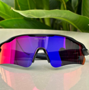 Visão Implacável: Oakley Radar: Domine o Campo com Visão Superior.