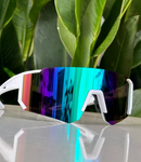UV 400: seu olhar blindado: Proteja seus olhos dos raios UV nocivos com lentes de alta qualidade e tecnologia de ponta.
