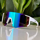UV 400: seu olhar blindado: Proteja seus olhos dos raios UV nocivos com lentes de alta qualidade e tecnologia de ponta.