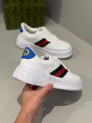 Tênis Gucci modelo branco