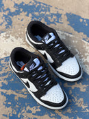 Tenis Nike Dunk preto c Branco