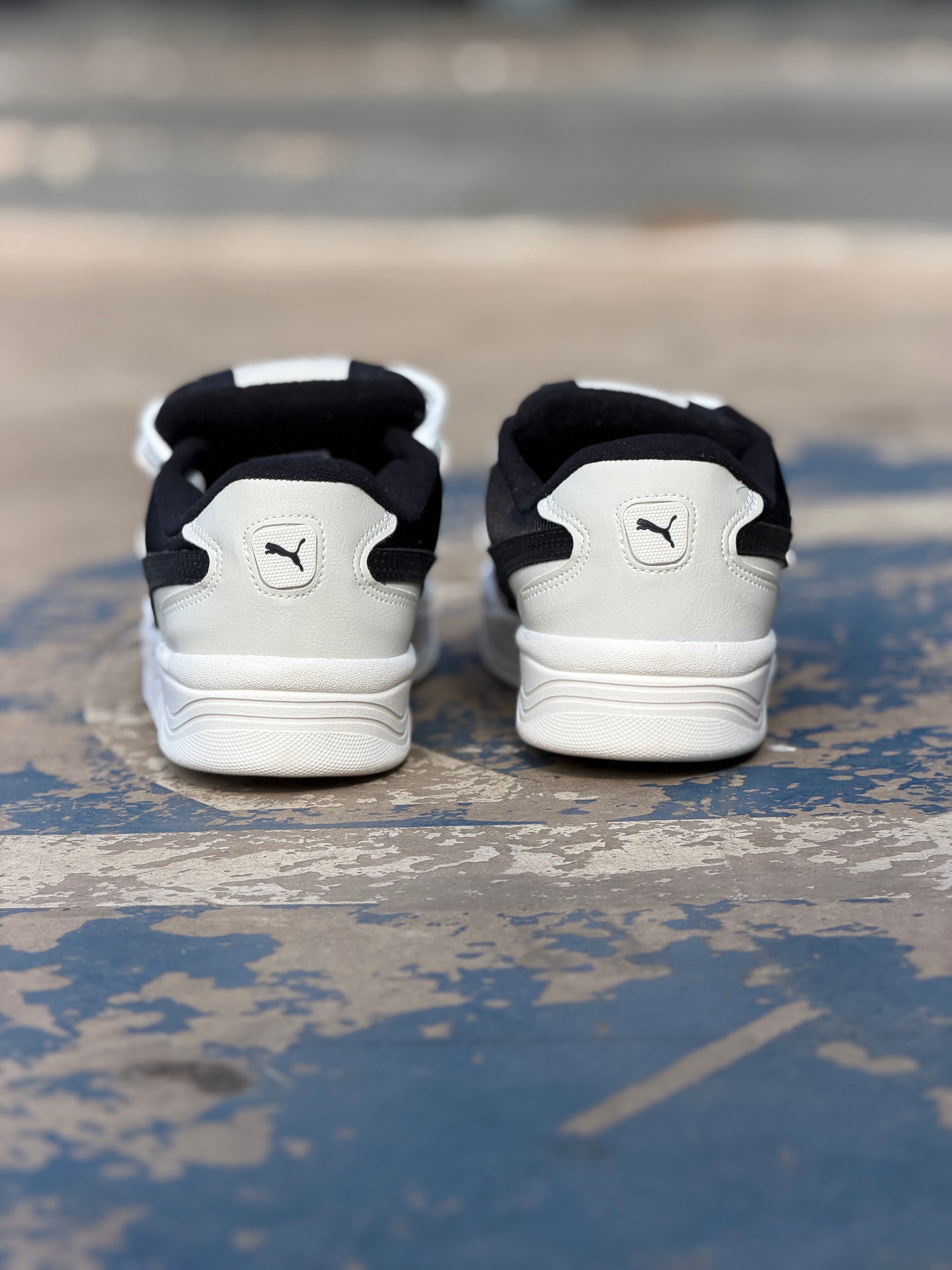 Tênis Puma preto com cinza