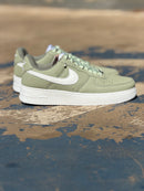Tênis nike verde c branco