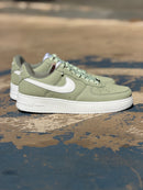 Tênis nike verde c branco
