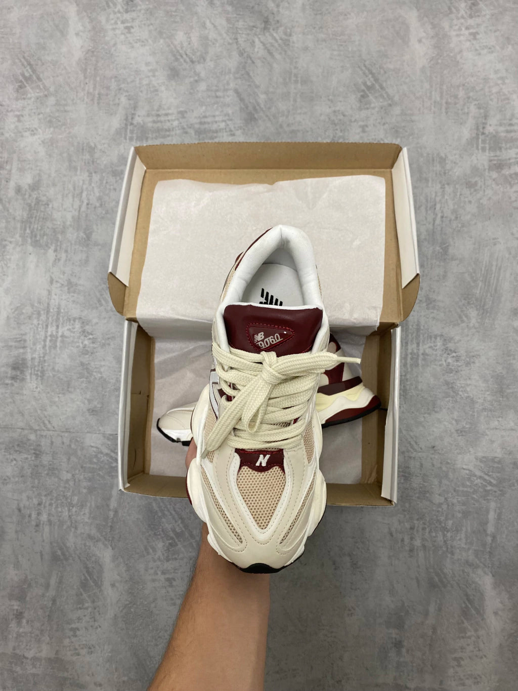 New Balance 9060 Branco e Vinho