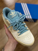 ADIDAS FORUM 84 LOW CL (cream white/blue)