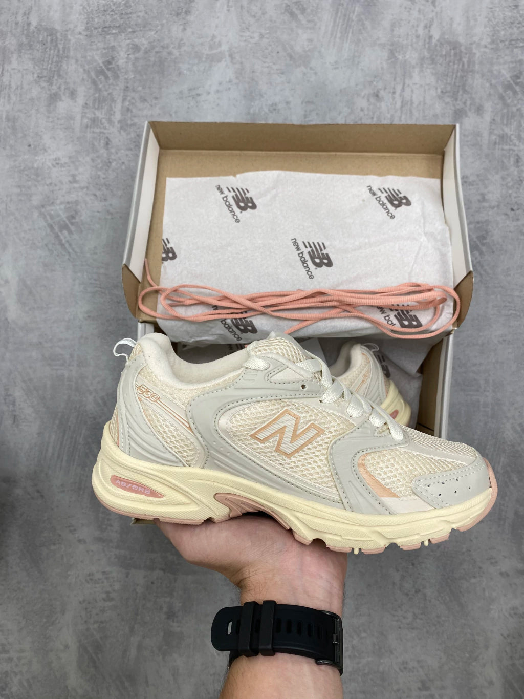 New Balance 530 Creme e Rosa
