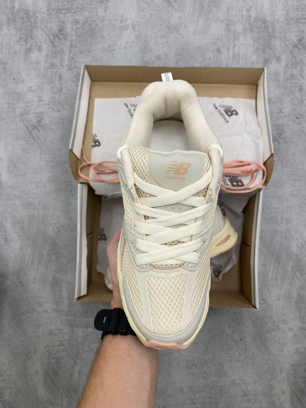 New Balance 530 Creme e Rosa