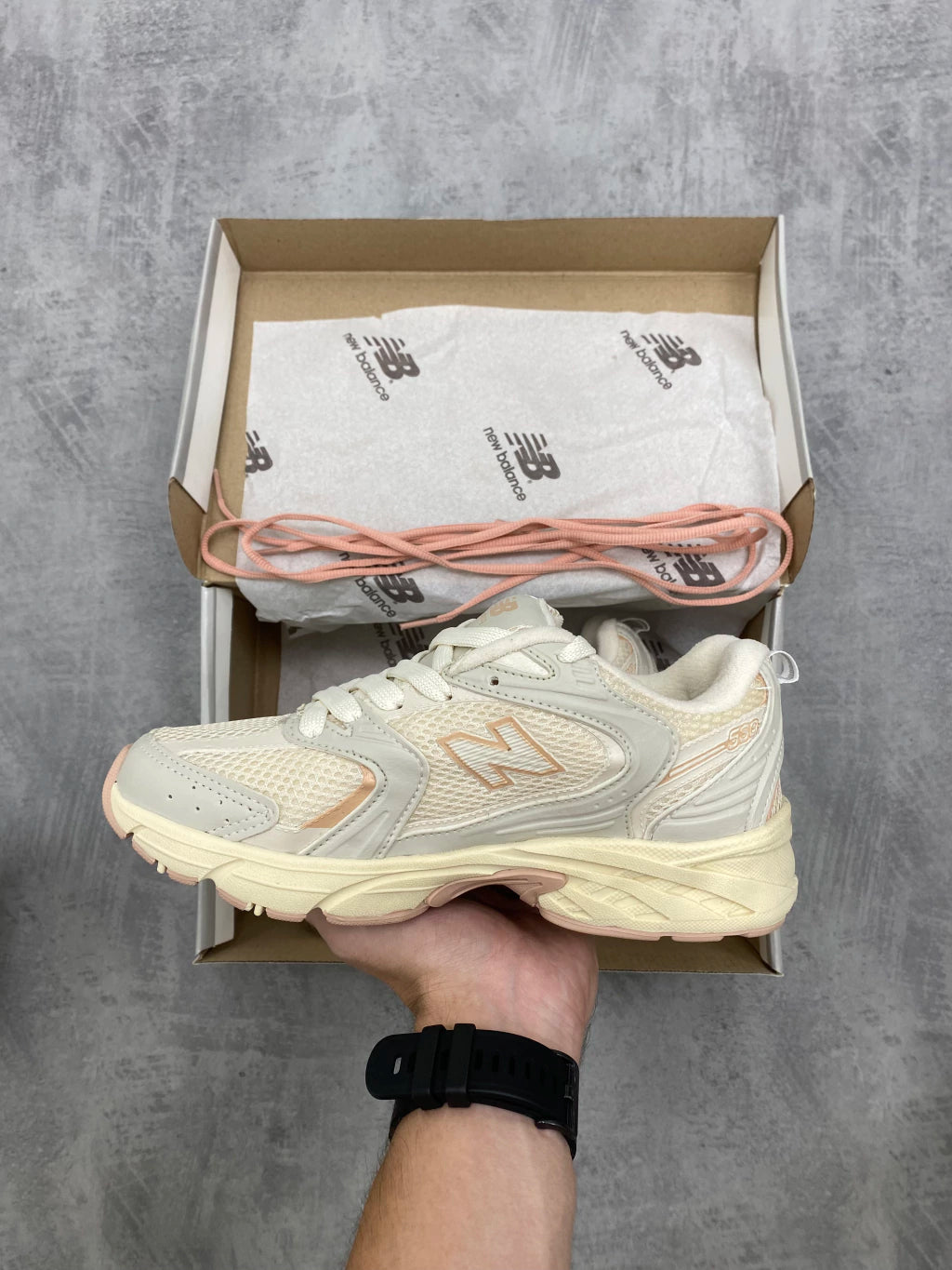 New Balance 530 Creme e Rosa