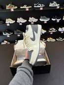 Jordan Cinza e Branco